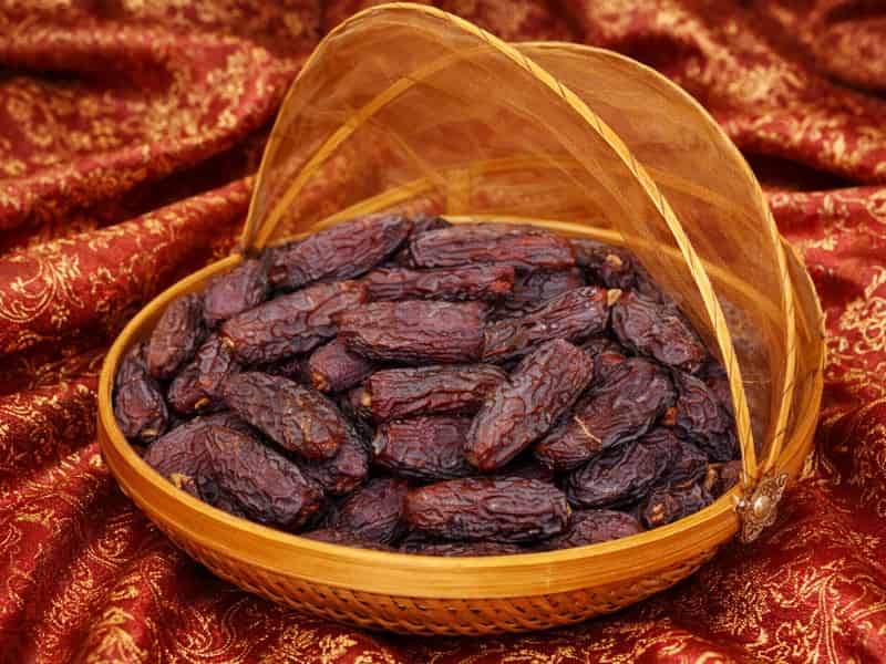 تصویر 1 از خرما پیارم هرمزگان ناب با اندازه متوسط و مناسب برای مصرف روزانه
